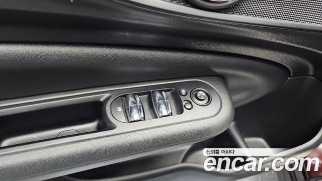 Mini Cooper 클럽맨 2세대, 2019 18