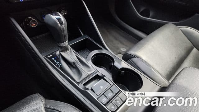 Hyundai All New Tucson Modern, 2016 9