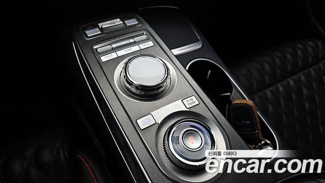 Genesis GV70, 2021 9