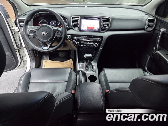 Kia Sportage 4세대 дизель 1.7 2WD Trendy, 2016 10