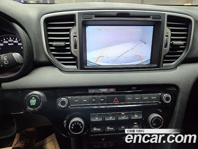 Kia Sportage 4세대 дизель 1.7 2WD Trendy, 2016 14