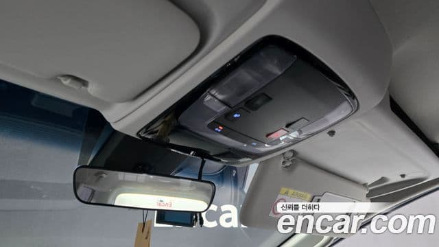 Hyundai Staria Modern, 2022 18