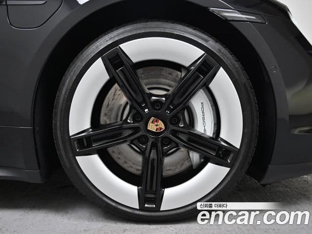 Porsche 타이칸 4S, 2025 все фото