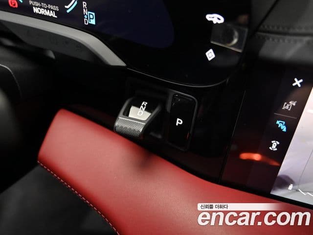 Porsche 타이칸 4S, 2025 9