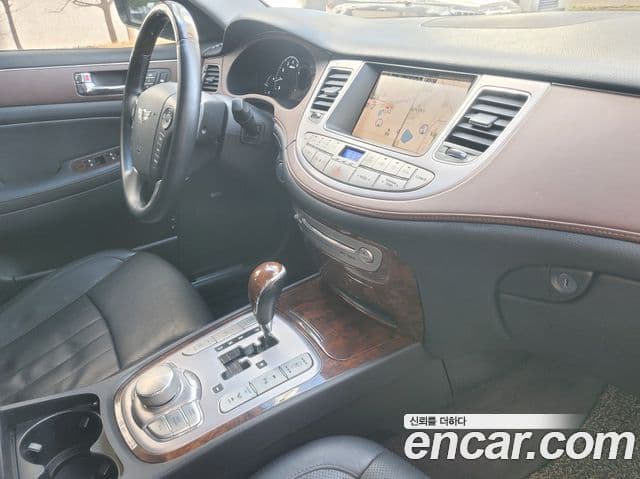 Hyundai Genesis VIP팩, 2010 13