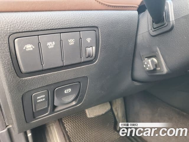 Hyundai Genesis VIP팩, 2010 15