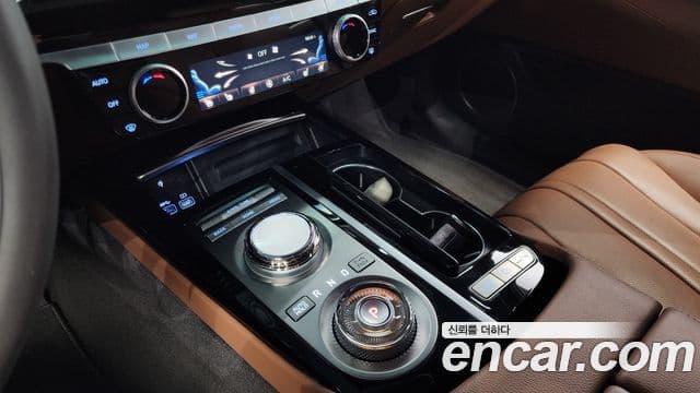 Genesis G80 (RG3) бензин 2.5 турбо AWD, 2024 9