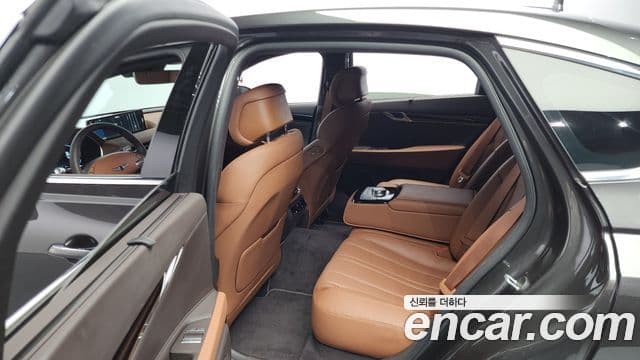 Genesis G80 (RG3) бензин 2.5 турбо AWD, 2024 12