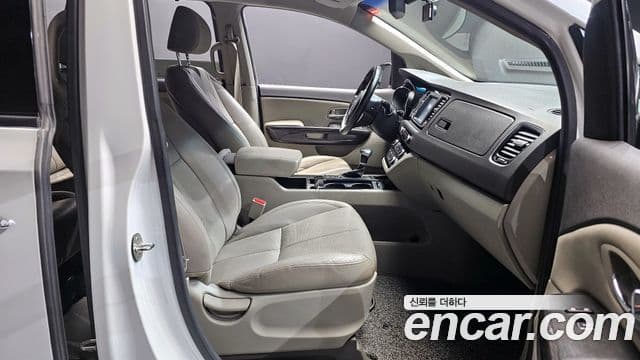 Kia All New Carnival Magic Space, 2018 10