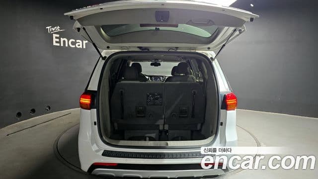 Kia All New Carnival Magic Space, 2018 20