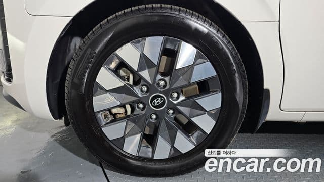 Hyundai Staria Inspiration, 2023 все фото