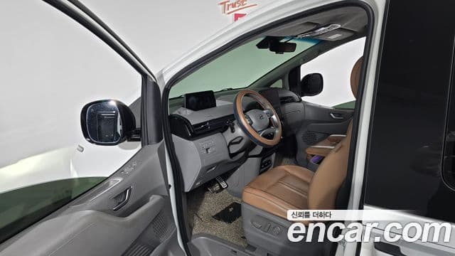 Hyundai Staria Inspiration, 2023 10
