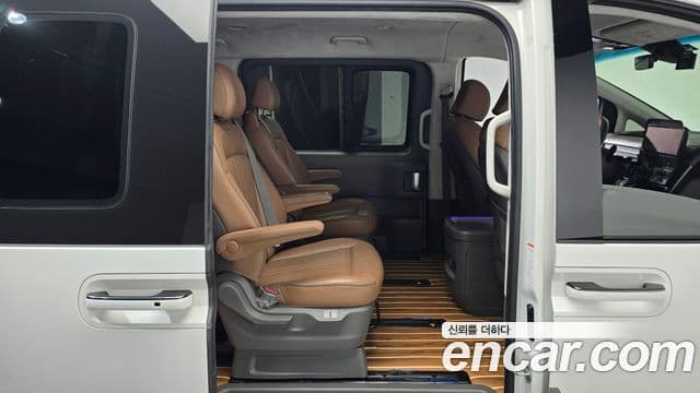 Hyundai Staria Inspiration, 2023 12