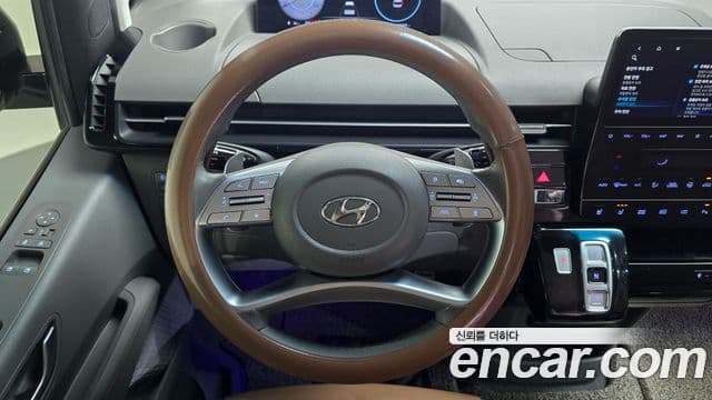 Hyundai Staria Inspiration, 2023 13