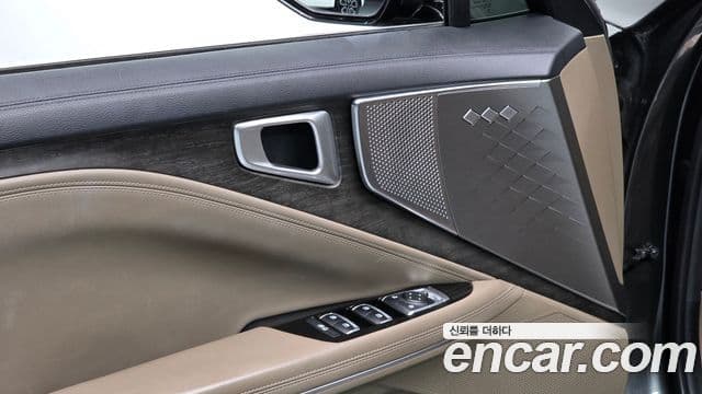 Kia K8 гибрид Noblesse, 2022 18