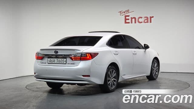 Lexus New ES300h XV60, 2017 2