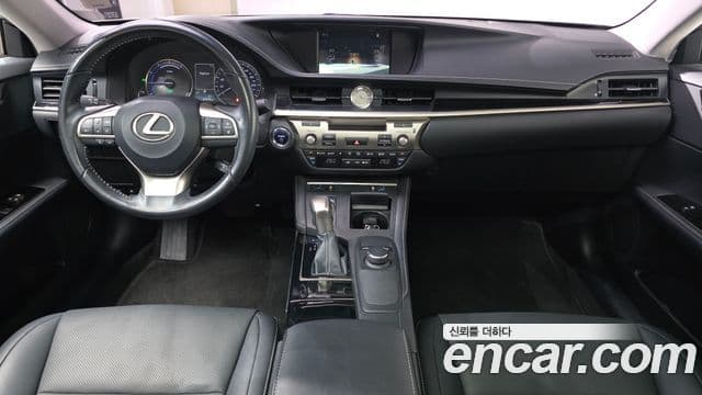 Lexus New ES300h XV60, 2017 7