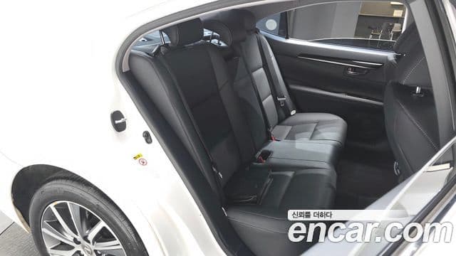 Lexus New ES300h XV60, 2017 11