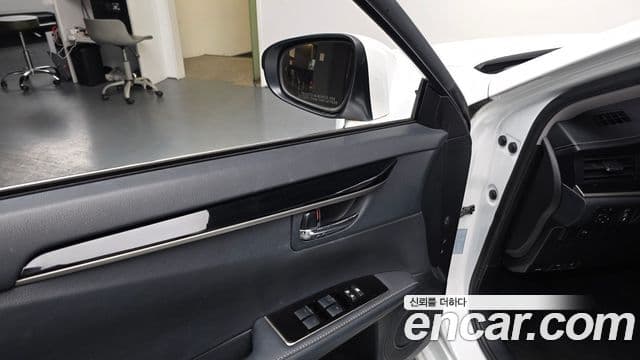 Lexus New ES300h XV60, 2017 13