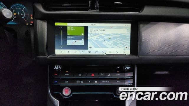 Jaguar XF (X260) Prestige, 2018 14