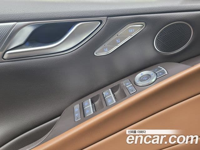 Genesis G80 (RG3) бензин 2.5 турбо AWD, 2022 11