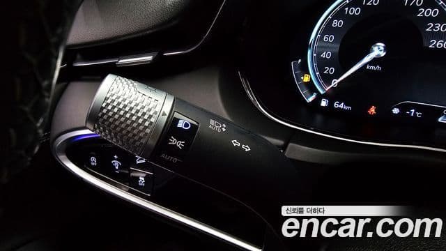 Genesis GV70, 2021 9