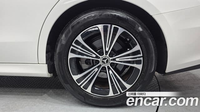 Mercedes-Benz E-класс W214 Avantgarde, 2024 все фото