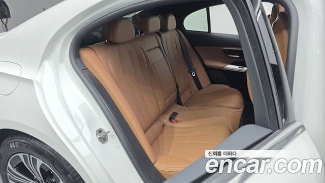 Mercedes-Benz E-класс W214 Avantgarde, 2024 12