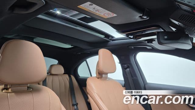 Mercedes-Benz E-класс W214 Avantgarde, 2024 16