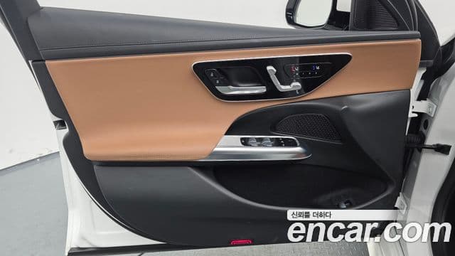 Mercedes-Benz E-класс W214 Avantgarde, 2024 17