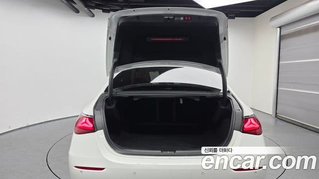 Mercedes-Benz E-класс W214 Avantgarde, 2024 20