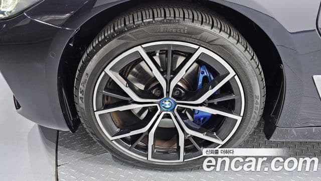 BMW 5시리즈 (G30) 530e M Sport, 2022 все фото