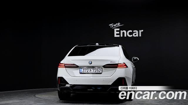 BMW 5시리즈 (G60) 520i M Sport, 2025 4