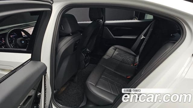 BMW 5시리즈 (G60) 520i M Sport, 2025 12