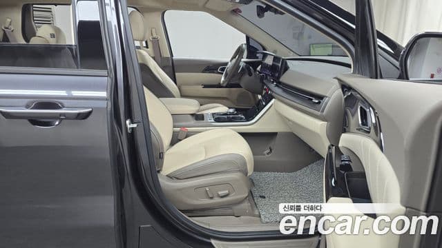 Kia Carnival 4세대 Signature, 2023 11