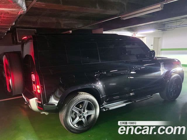 Land Rover Defender (L663) 110 P300 X-Dynamic SE, 2025 7