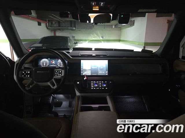 Land Rover Defender (L663) 110 P300 X-Dynamic SE, 2025 13