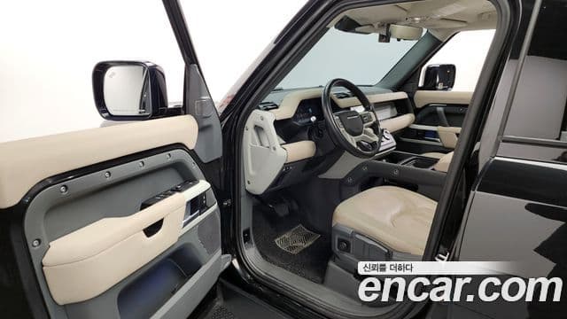 Land Rover Defender (L663) 110 D240 Launch Edition, 2020 10