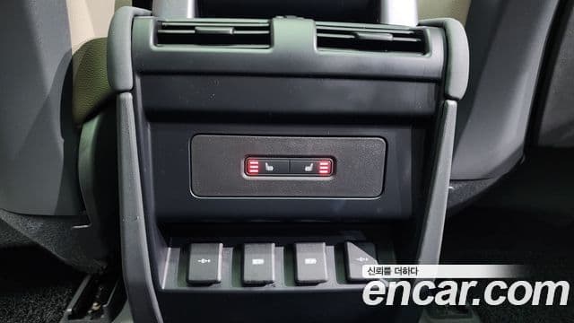 Land Rover Defender (L663) 110 D240 Launch Edition, 2020 18