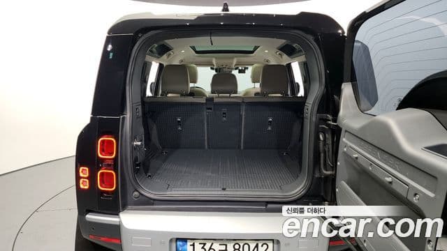 Land Rover Defender (L663) 110 D240 Launch Edition, 2020 20