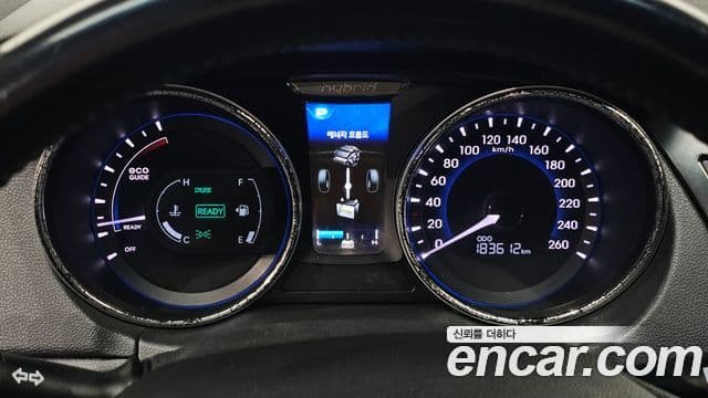 Hyundai Sonata гибрид Premier, 2013 8