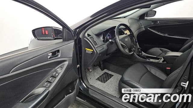 Hyundai Sonata гибрид Premier, 2013 10