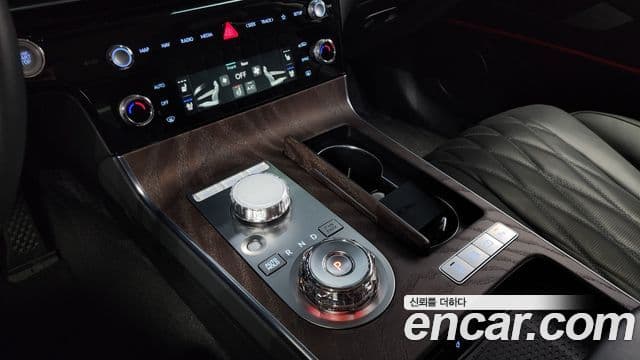 Genesis G80 (RG3) бензин 2.5 турбо AWD, 2026 9