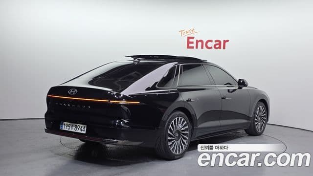 Hyundai Grandeur гибрид (GN7) Calligraphy, 2023 2