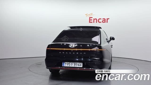 Hyundai Grandeur гибрид (GN7) Calligraphy, 2023 4