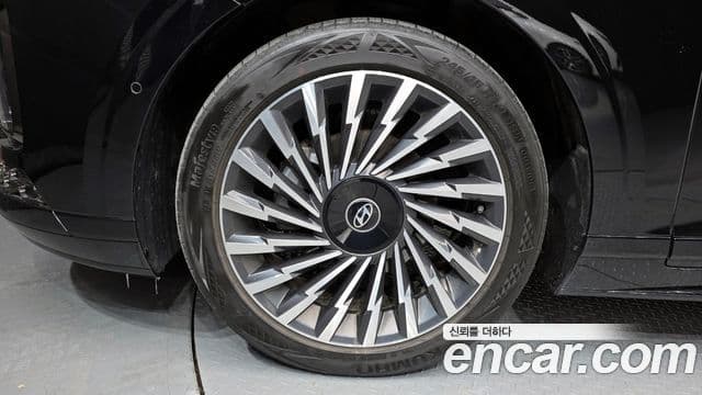 Hyundai Grandeur гибрид (GN7) Calligraphy, 2023 все фото