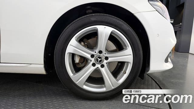 Mercedes-Benz E-класс W213 Avantgarde, 2018 все фото