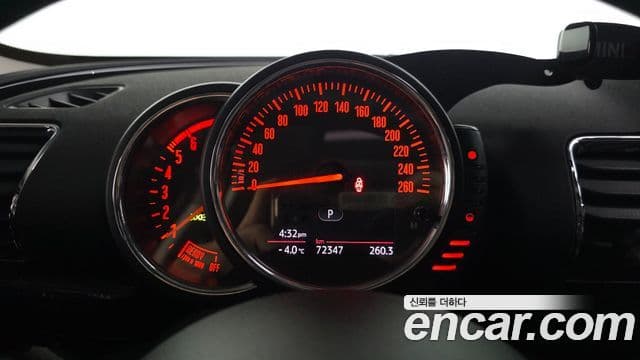 Mini Cooper D 클럽맨 2세대, 2016 8