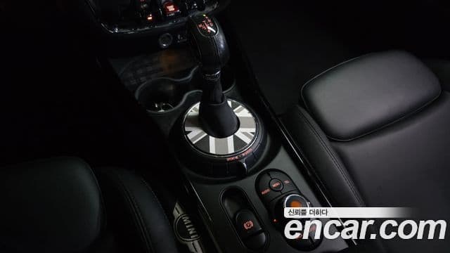 Mini Cooper D 클럽맨 2세대, 2016 9