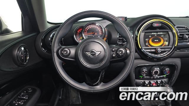 Mini Cooper D 클럽맨 2세대, 2016 13